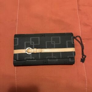 Chic Black and Tan Women's Clutch